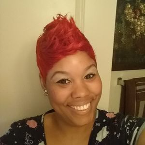 Meet your Posher, Tia